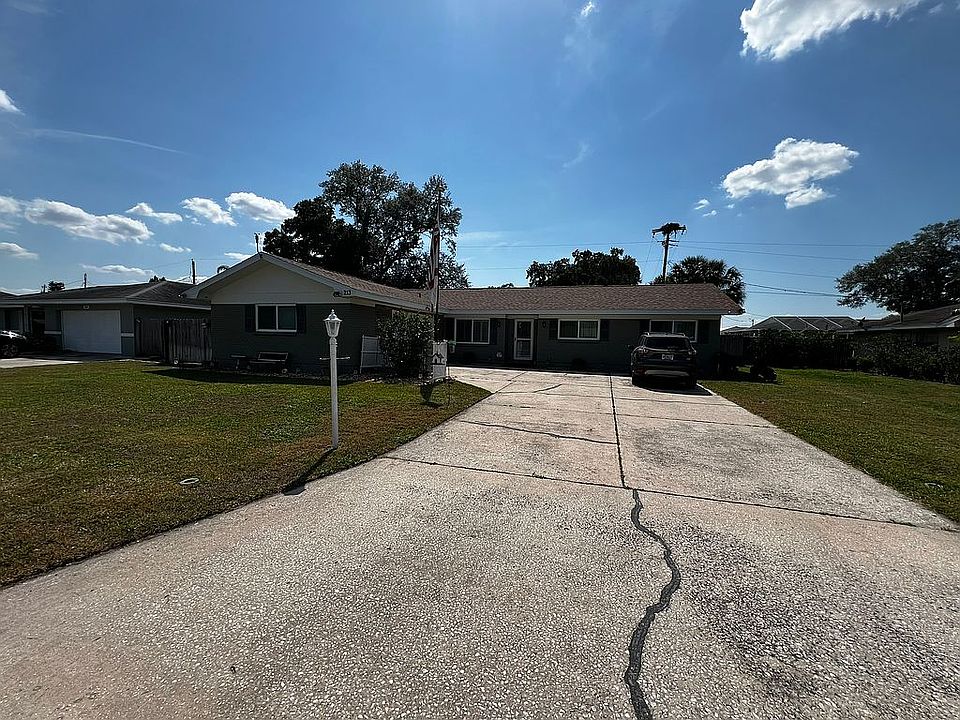 1st image of 213 Shelley Dr