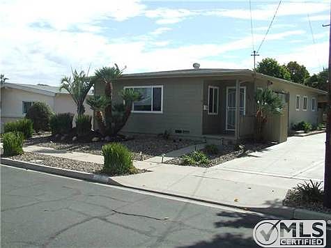 2nd image of 3891 Carson St