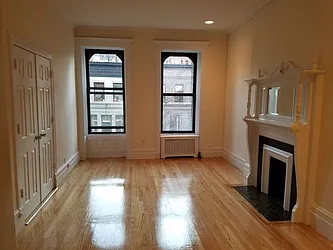 Rented by Apartments by Us