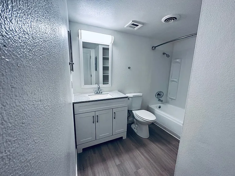 Station 19 Apartments — Photo 18