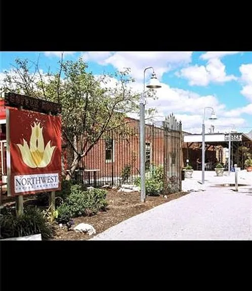 4242 Laclede Ave #108 — Photo 33
