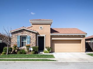 2438 E Turnberry Ave, Fresno, CA