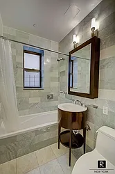 Rented by R New York