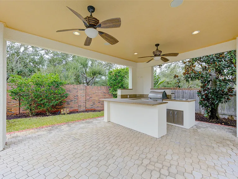 1502 Ashbury Park Ln — Photo 6