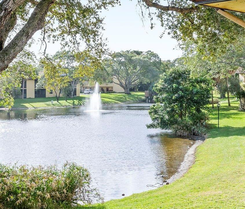 1st image of 830 SW 9th Street Cir APT 204