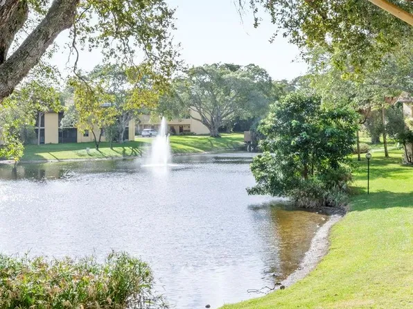 830 SW 9th Street Cir APT 204, Boca Raton, FL 33486