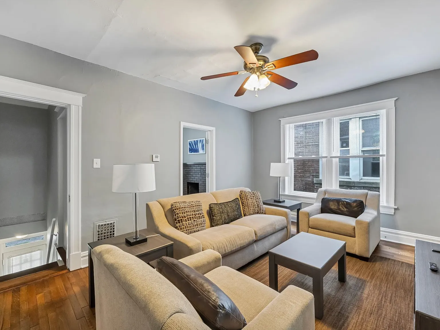 2 bed, 1300 sqft, $1,200 — Photo 2