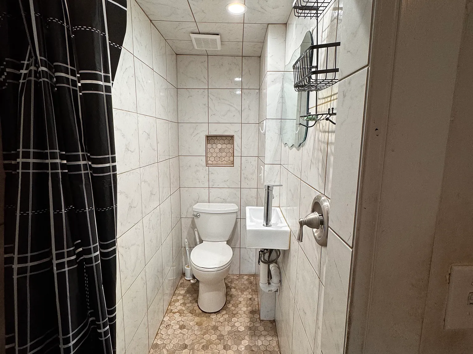 2 bed, 2.5 bath, 1545 sqft, $1,050 — Photo 3