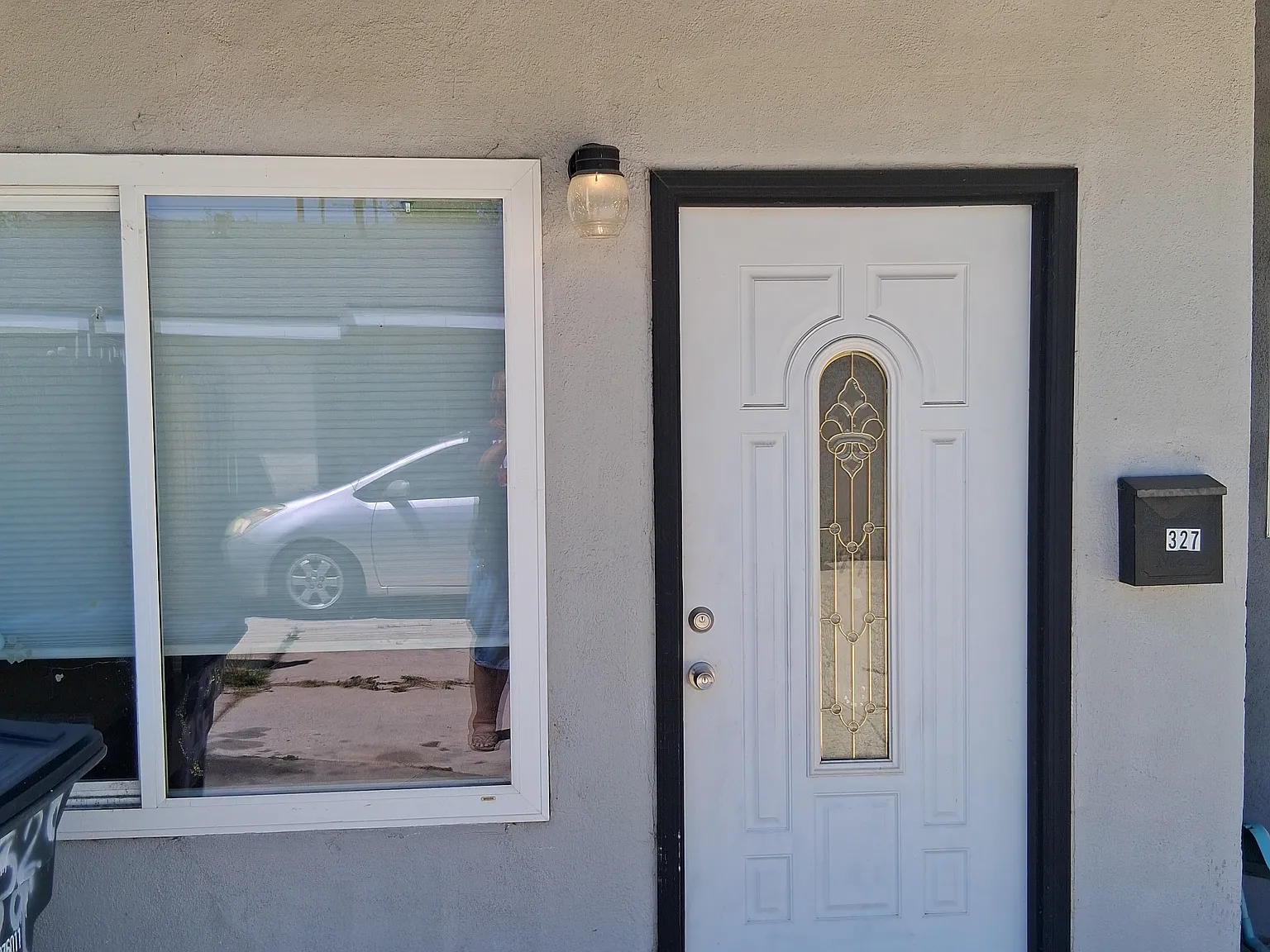 3 bed, 1200 sqft, $3,700 — Photo 2