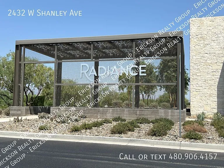 2432 W Shanley Ave — Photo 26