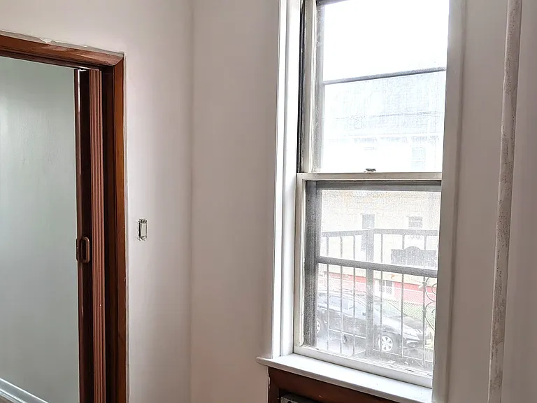 227 Garfield Ave #2B — Photo 2