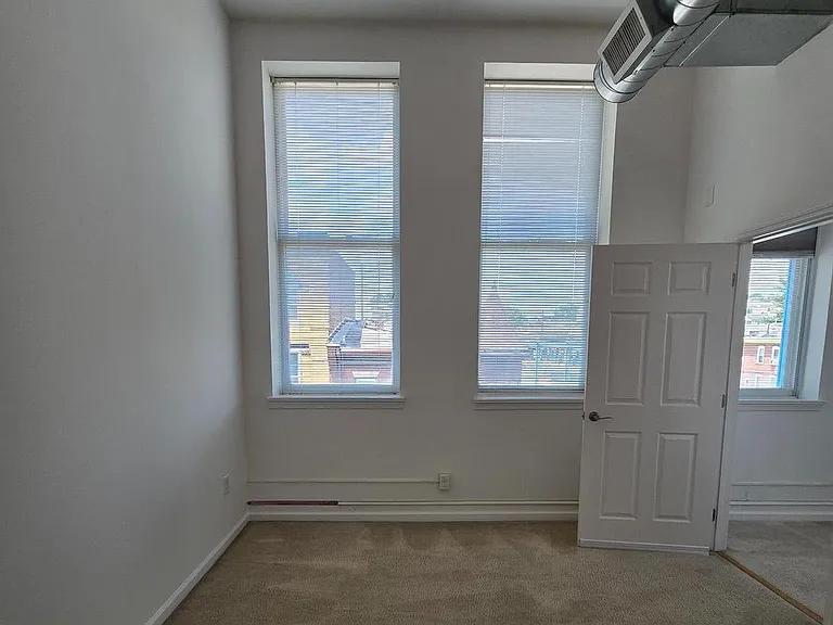 4368 Cresson St #302 — Photo 13