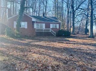 317 Idolbrook Dr, Greensboro, NC 27406