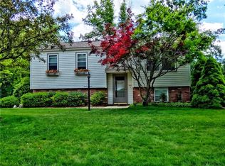 216 Northfield Rd, Cranberry Township, PA 16066