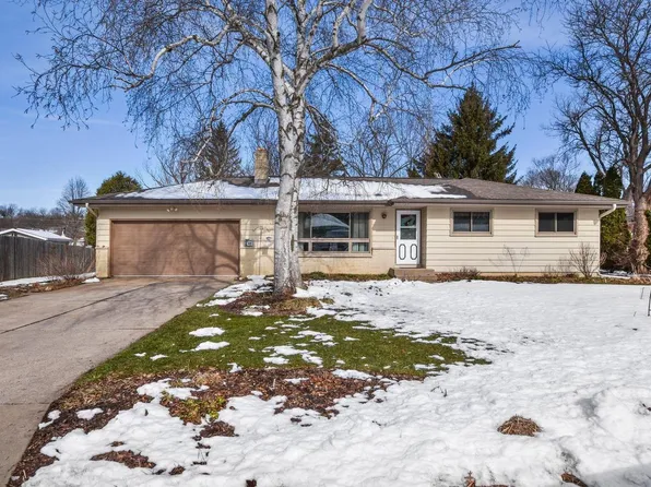 312 Harvard Dr, Deforest, WI 53532