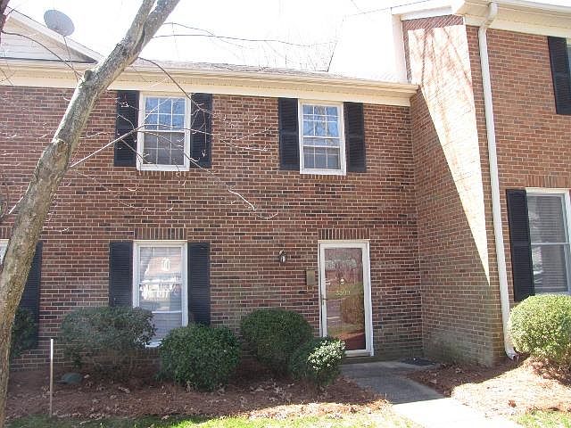 1st image of 3309 B Regents Park Ln