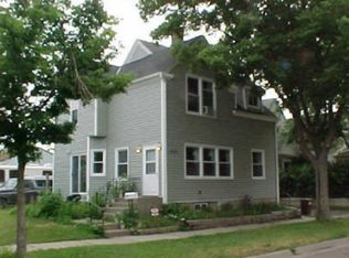 647 Hyacinth Ave E, Saint Paul, MN 55106