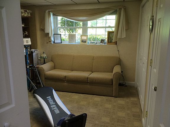 downstairs office or bedroom