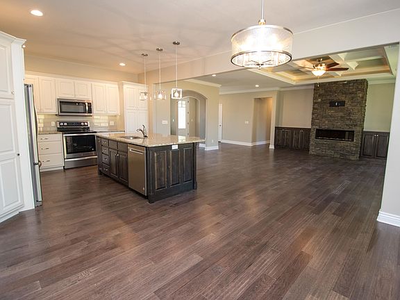 5th image of 5600 Weston Pl