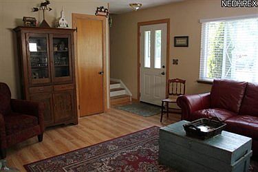 4th image of 38295 Poplar Dr