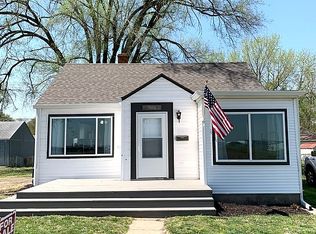 905 NE Strait Ave, Topeka, KS 66616