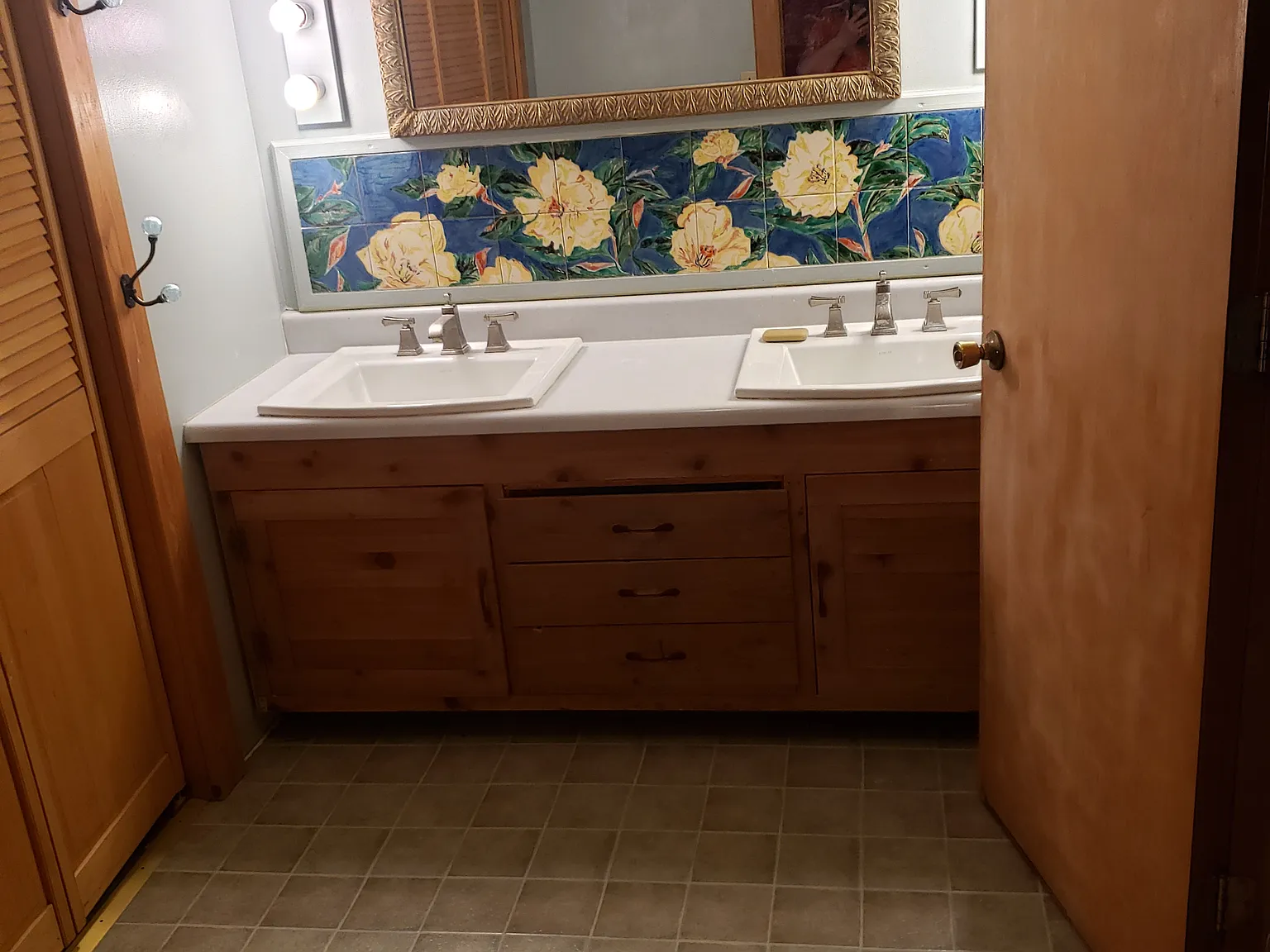 3 bed, 1832 sqft, $2,700 — Photo 2