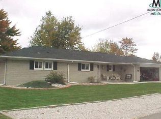 7278 Cardinal St, Algonac, MI 48001