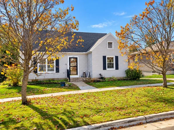 213 11th Ave, New Glarus, WI 53574