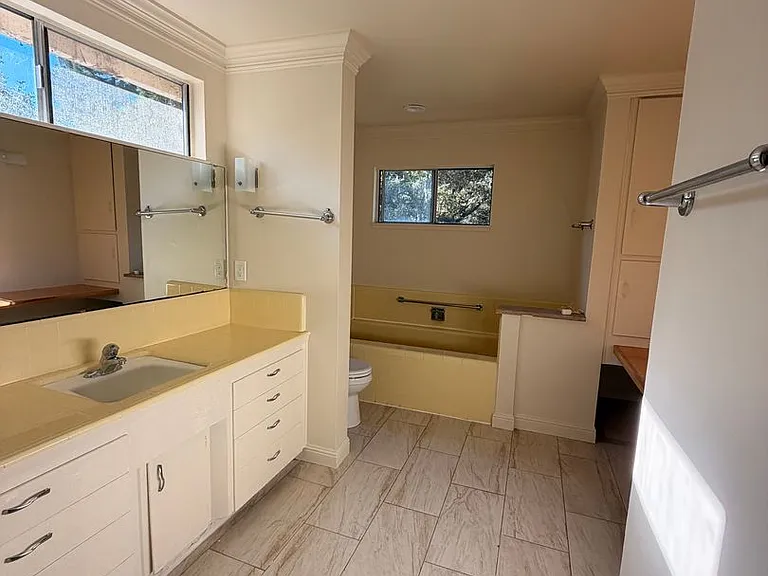 809 Browns Valley Rd — Photo 7