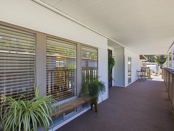 3rd image of 72 Palomar Real #72