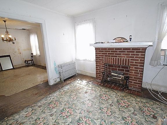 4th image of 6502 Avenue