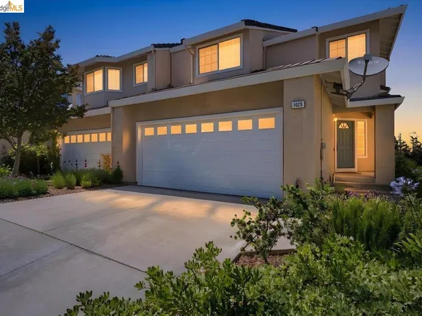 1025 Pinehurst Ct, Concord, CA 94521