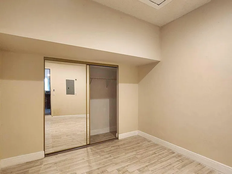 7705 Forest Green Ln — Photo 39