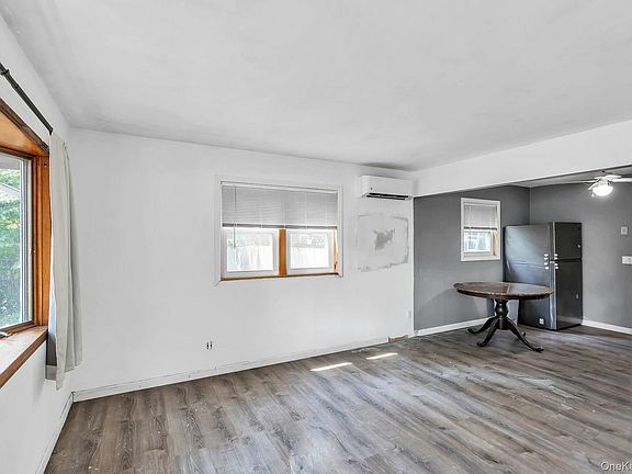 3rd image of 59 Probst Drive