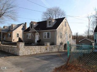 85 Rowan St, Danbury, CT 06810
