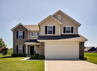 485 Pebble Dr, Fortville, IN 46040