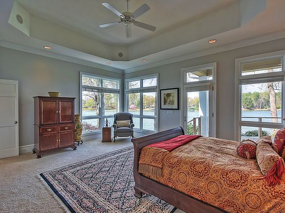 5th image of 115 Aquarius Ln