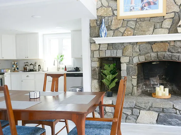 273 Back Narrows Rd — Photo 2