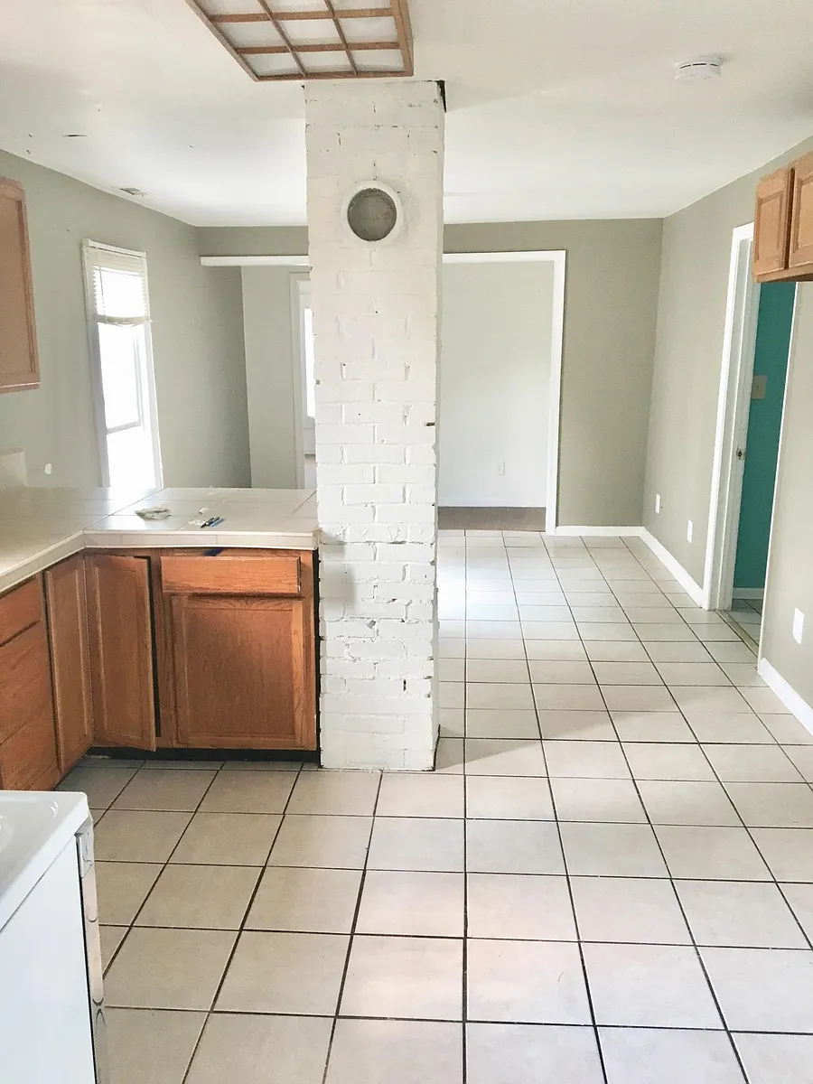Building Photo - 820 Lafayette Blvd #2