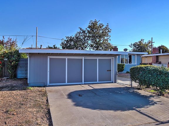 4th image of 2720 Murtha Dr