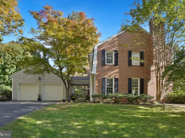 9840 Dellcastle Rd, Montgomery Village, MD 20886