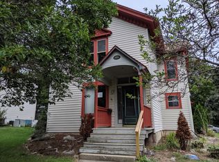 101 Garfield St, Harvard, IL 60033