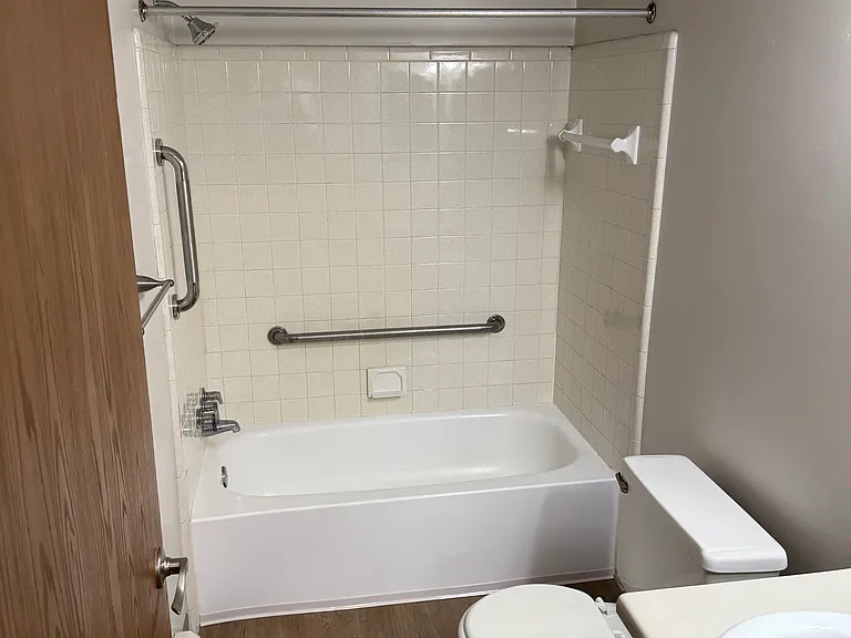 120 Manitou Ln #7 — Photo 8