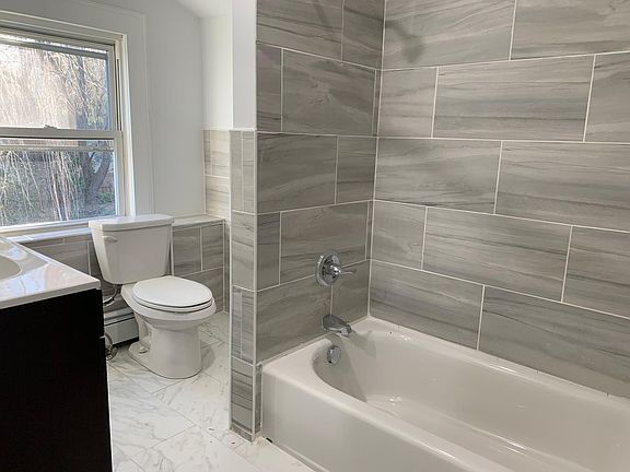 4th image of 44 Leroy Pl Unit 3