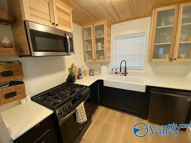 1236 Oshaughnessy Ave NE — Photo 9