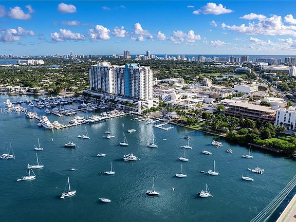 2nd image of 1800 Sunset Harbour Dr #803