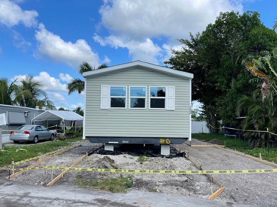 1st image of 3086 Crooked Cay Ct