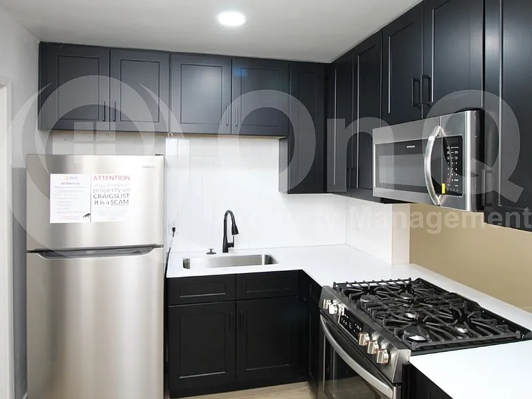 2309 N Dayton St #2 — Photo 3