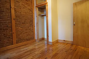 Rented by Rennit Inc.