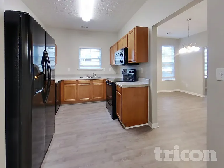 4757 Highpoint Way — Photo 6
